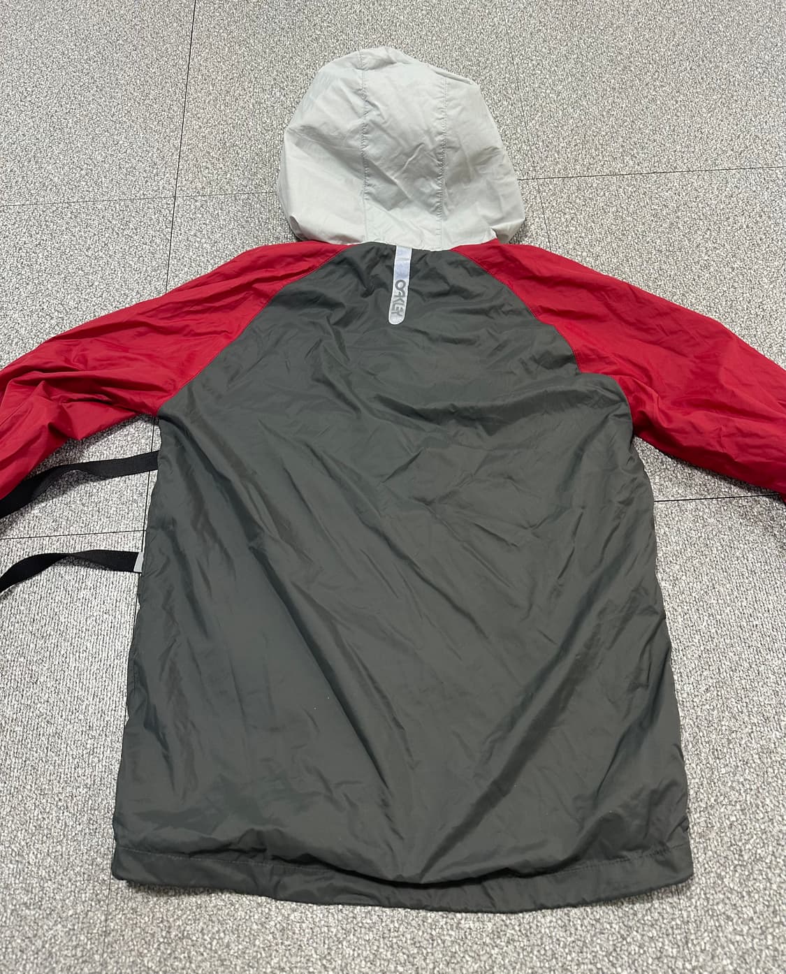 오클리 스카치로고 레귤러핏 바람막이 m 상품이미지4