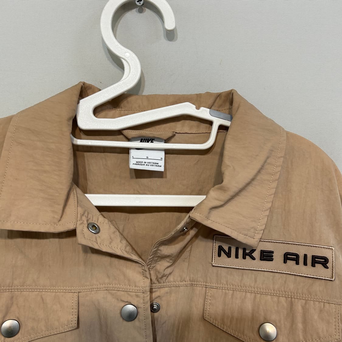 나이키 우먼 에어 우븐 크롭 자켓 L 상품이미지3