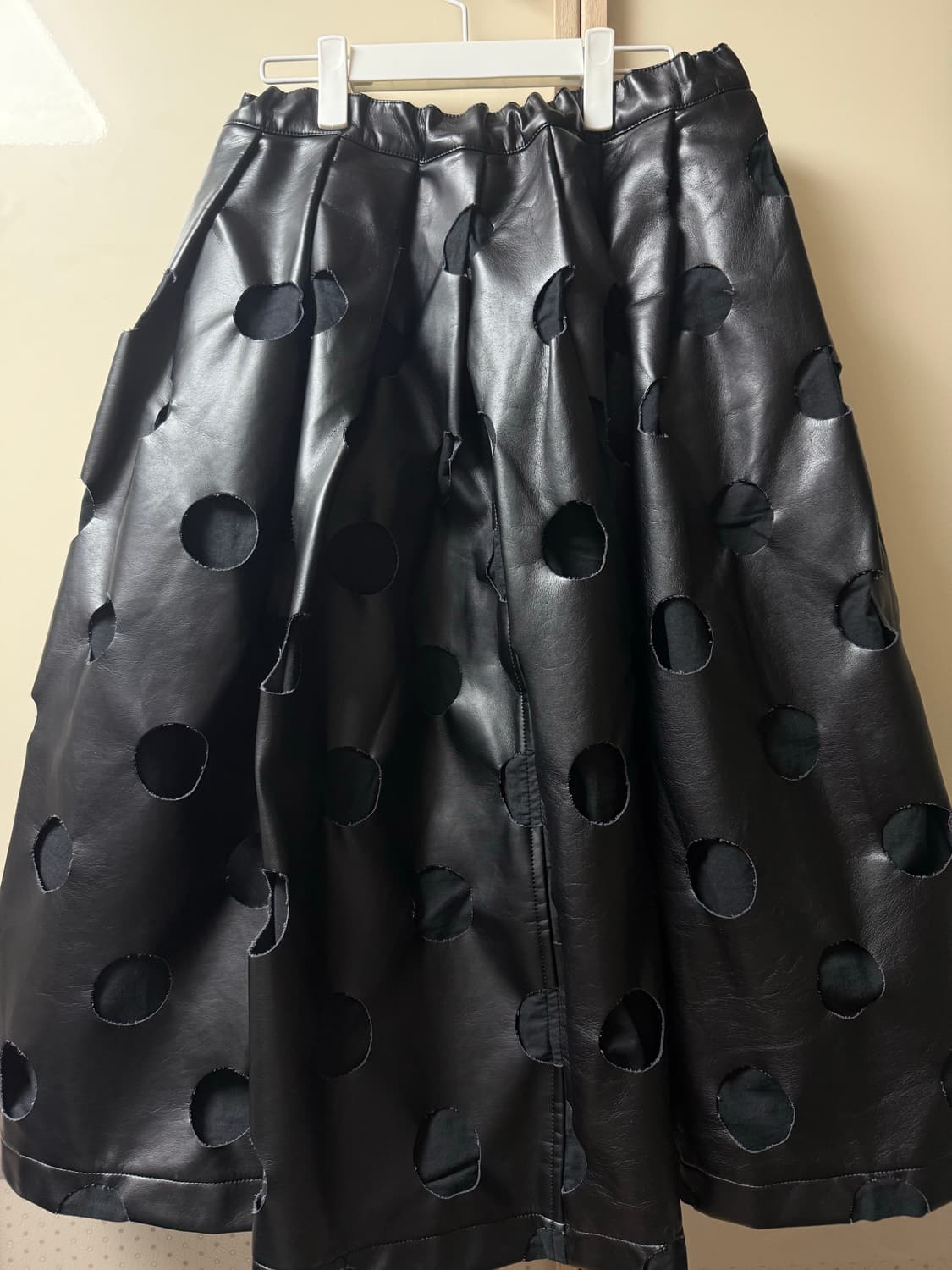 (S) Comme des Garcons leather dot skirt 상품이미지2