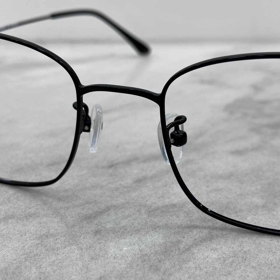 C55 PBL 블랙 소프트 스퀘어 역산각 메탈테 안경 상품이미지5