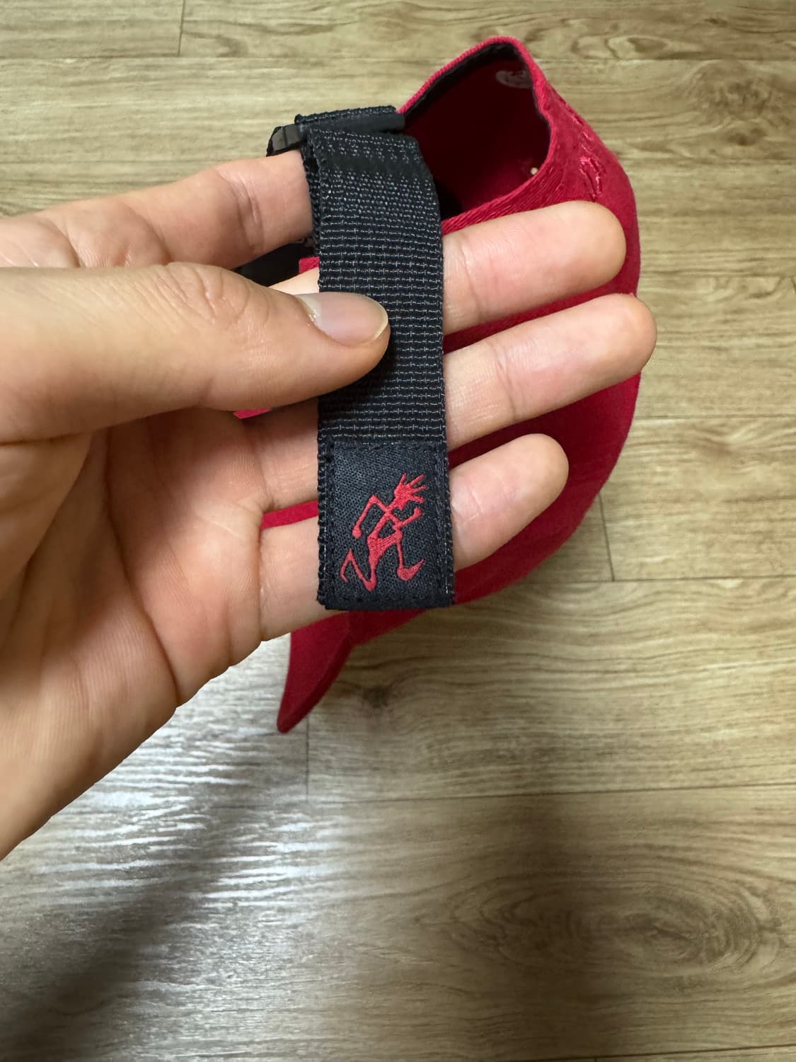 뉴에라 x 그라미치 언스트럭처 볼캡 스칼렛 상품이미지5