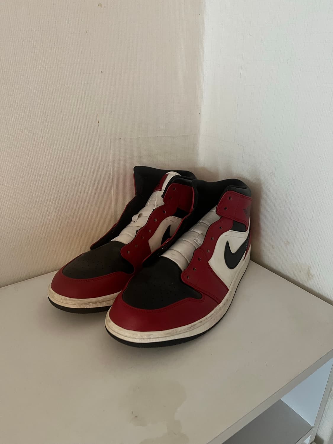 조던 1 미드 시카고 블랙토 Jordan 1 Mid 290 상품이미지1