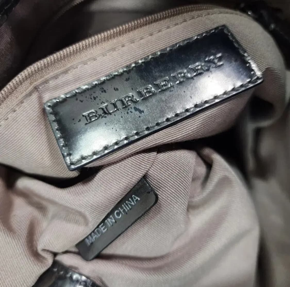 버버리 체크 토트백 상품이미지8