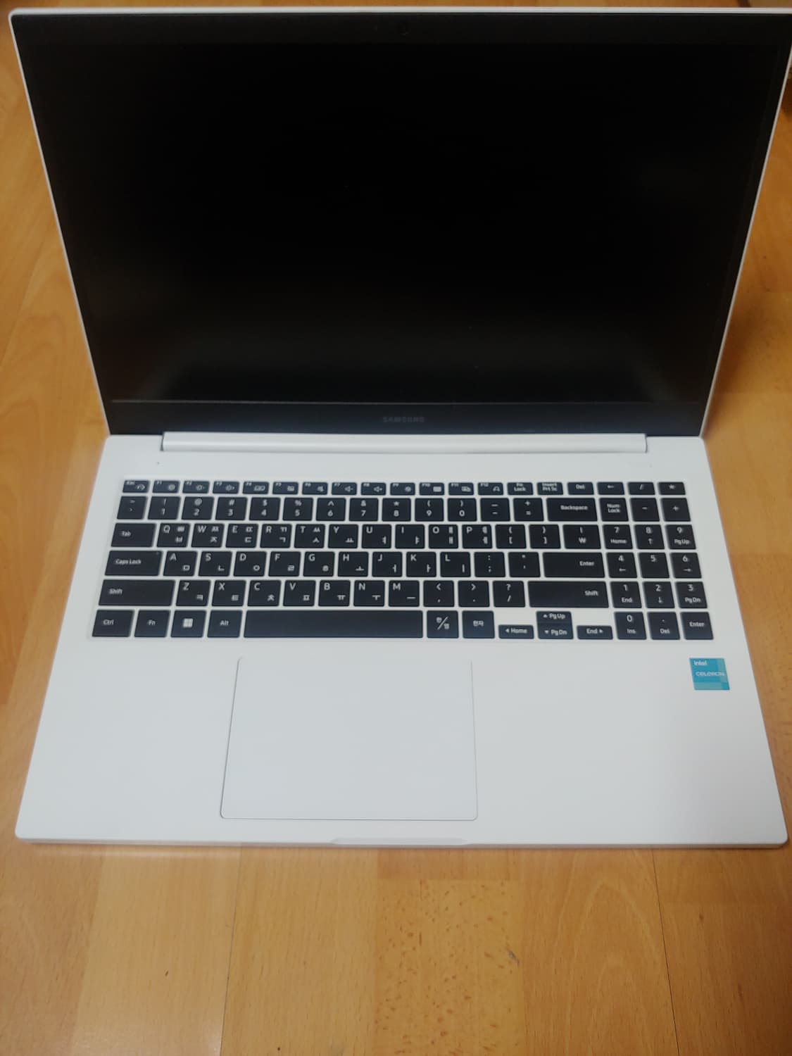 삼성 노트북 플러스2 NT500XDZ 상품이미지2