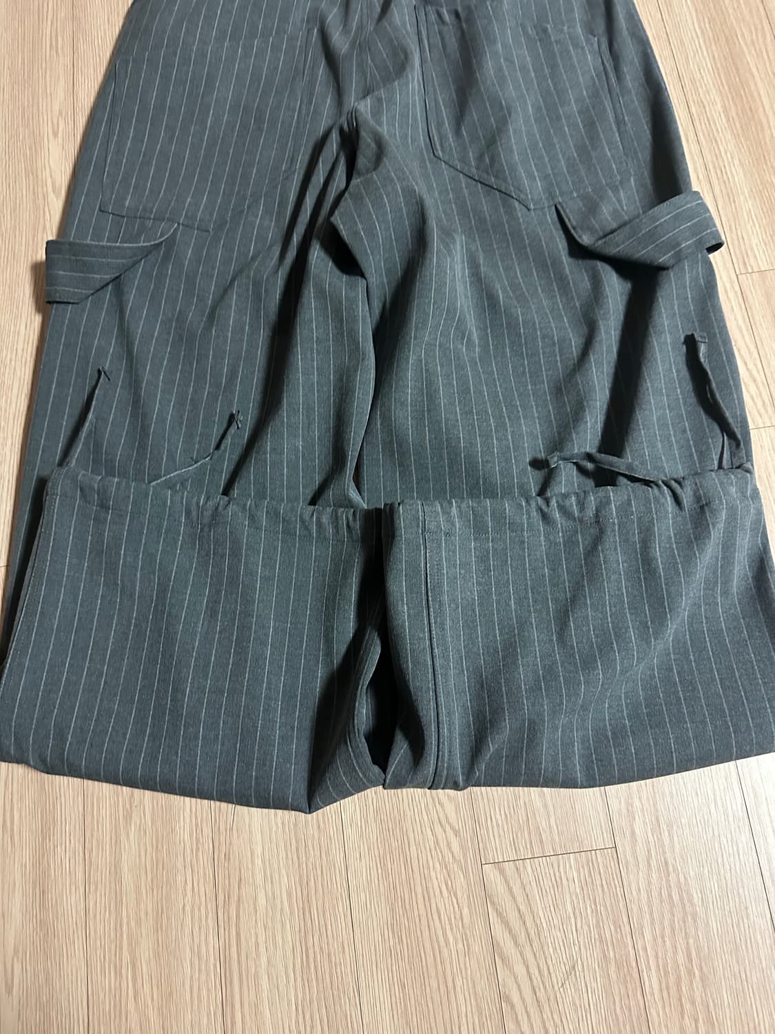 카미엔 올 데이 스트라이프 팬츠 그레이 2사이즈 상품이미지5