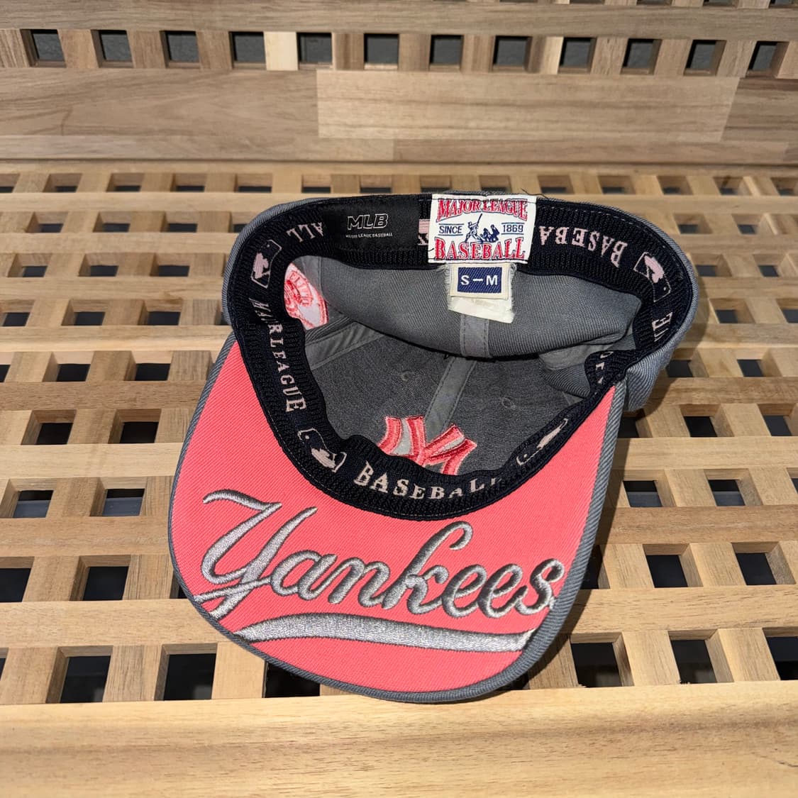 mlb 뉴욕 양키스 그레이/핑크 캡 상품이미지4