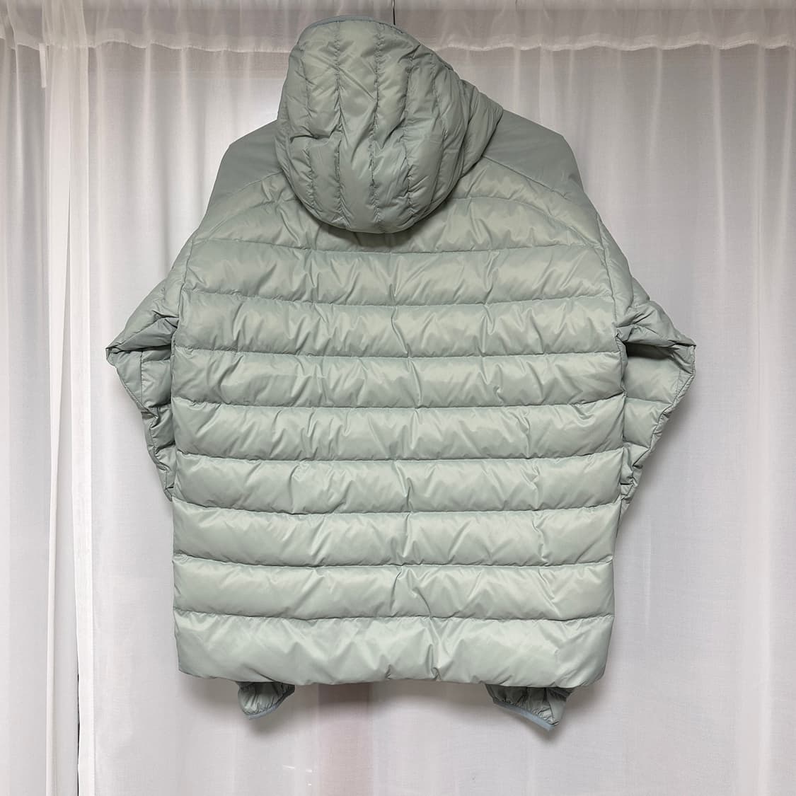 (택만 없는 새상품) 스키즘 인듀싱 경량 패딩 - M 상품이미지8