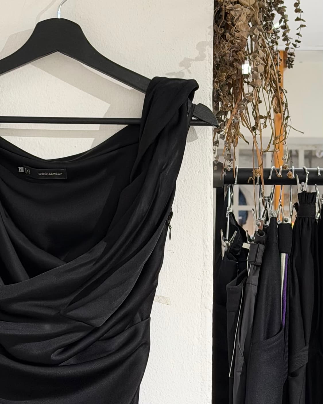 디스퀘어드2 블랙 비스코스 드레이프 드레스 상품이미지3