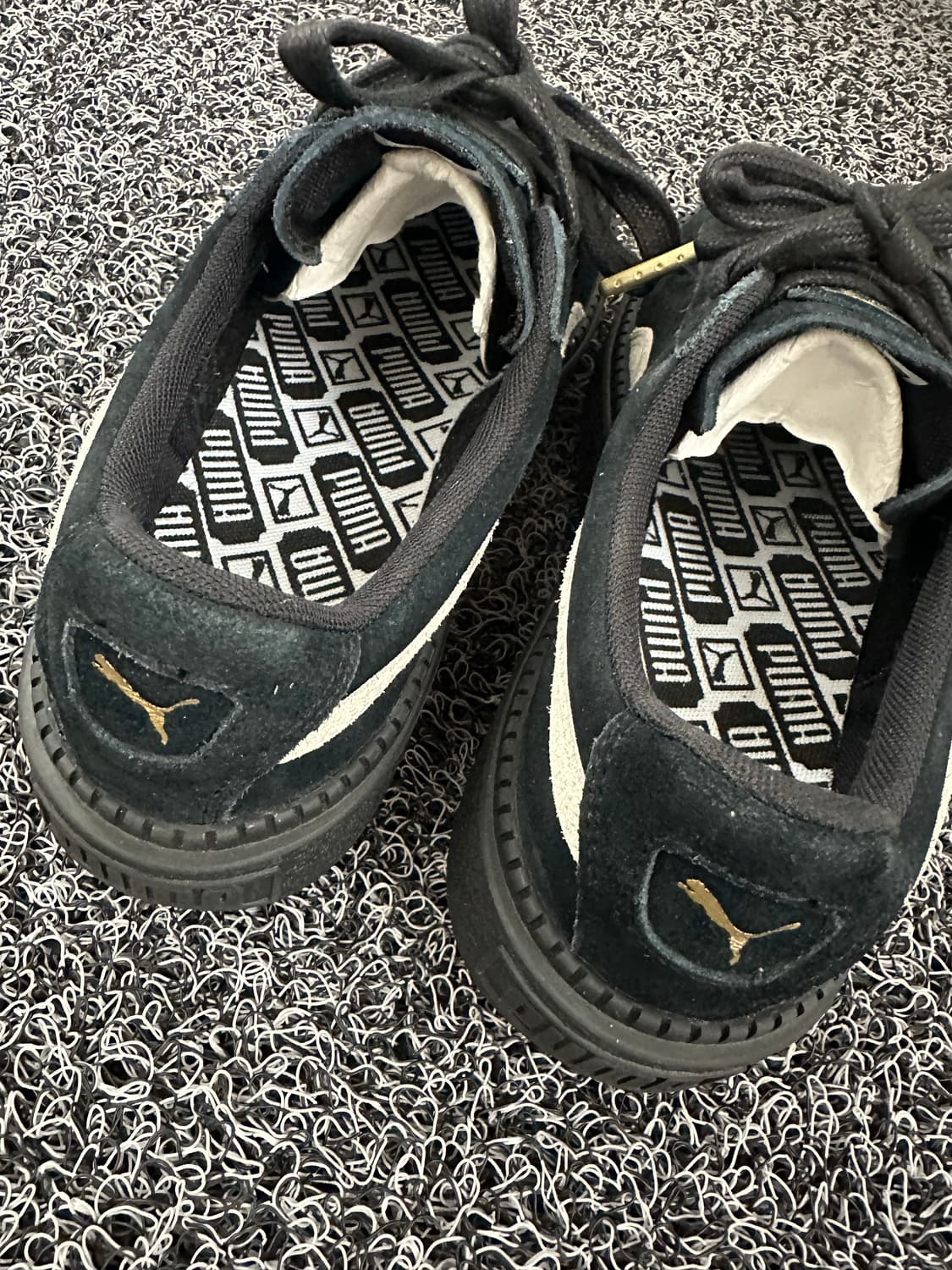 푸마 스웨이드 플랫폼 블랙 255mm 상품이미지4