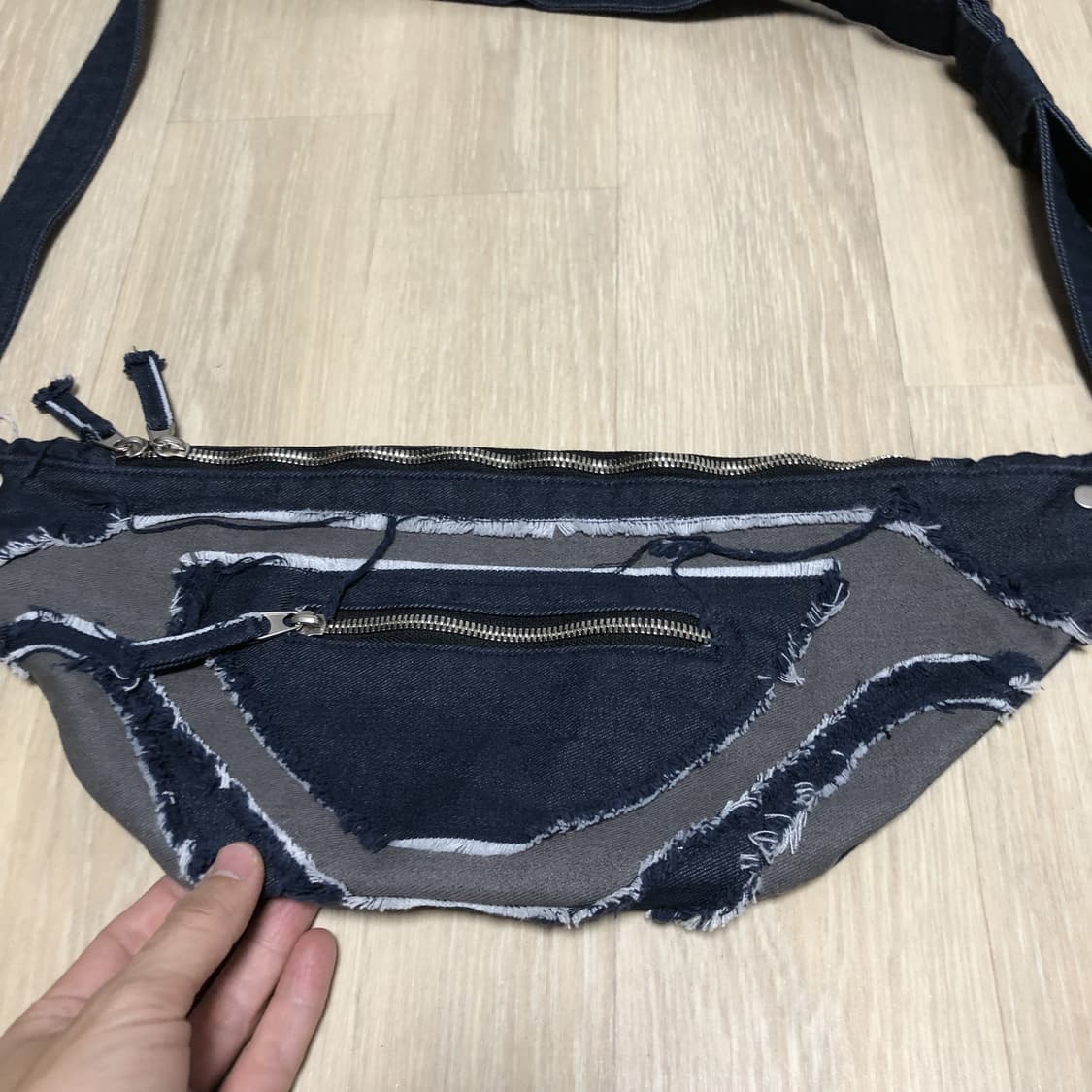 (OS) 비슬로우 퍼플 BESLOW PURPLE 커브드 라인 바디백 상품이미지2