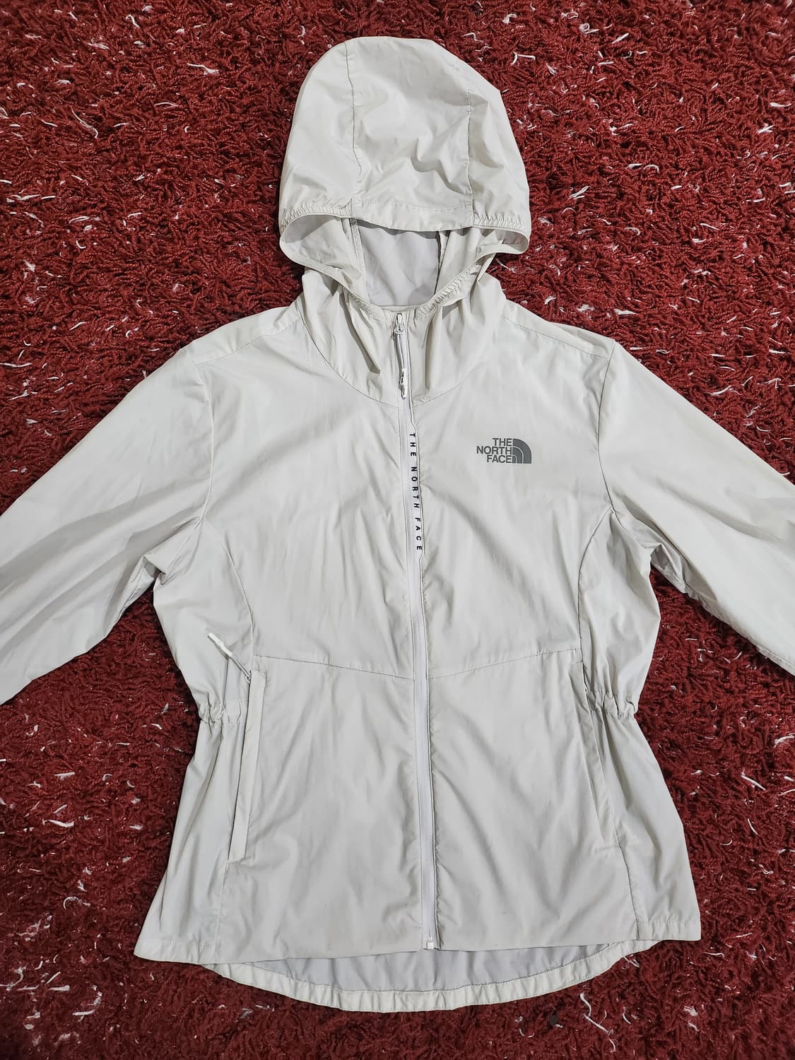노스페이스 정품 여성용 바람막이 자켓 S
 상품이미지1