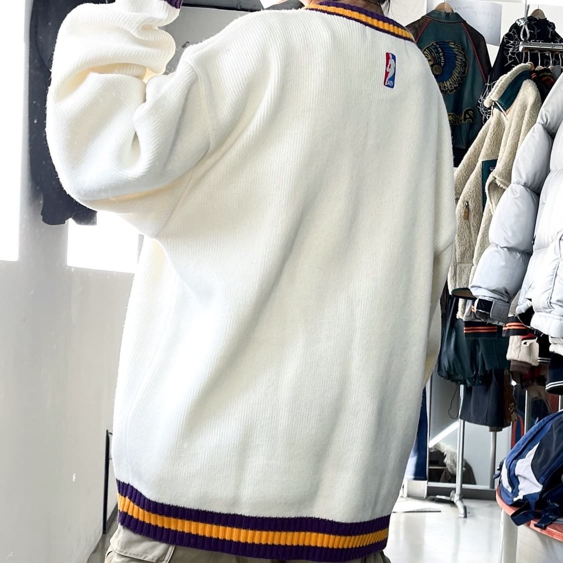 NBA LA 레이커스 엠브로이드 오버사이즈 니트 상품이미지2