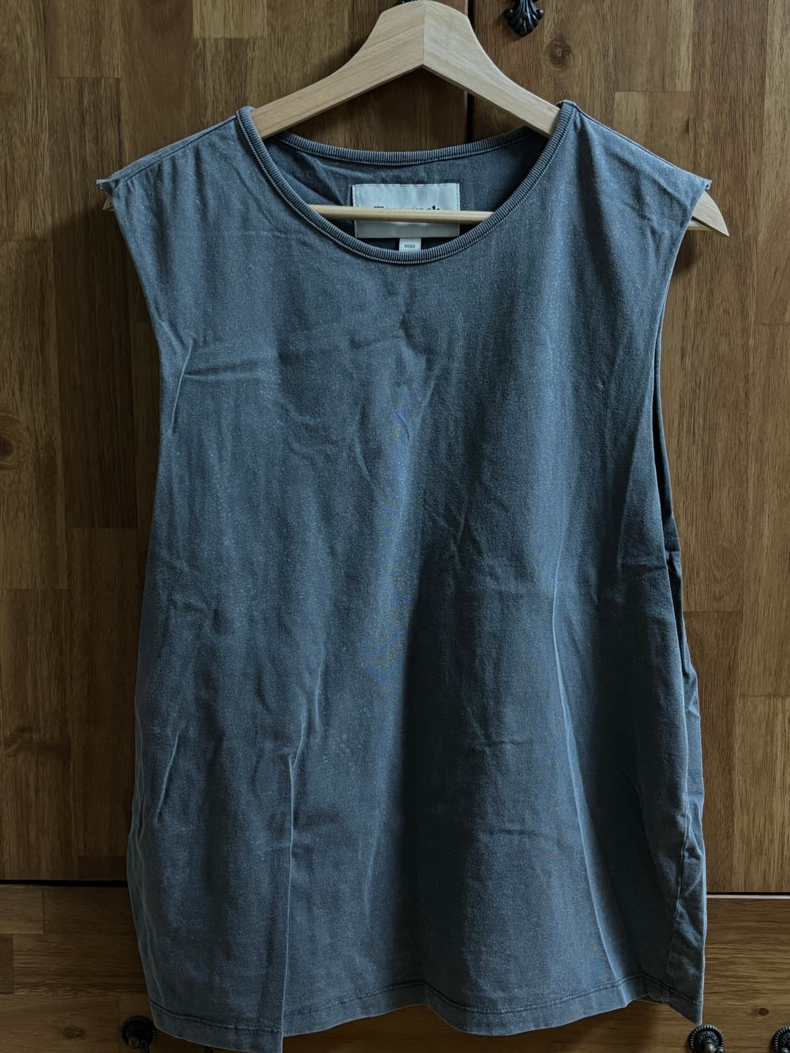 [L] 토니웩 가먼트 다이 슬리브리스 티 (그레이 스톤워시) 상품이미지1