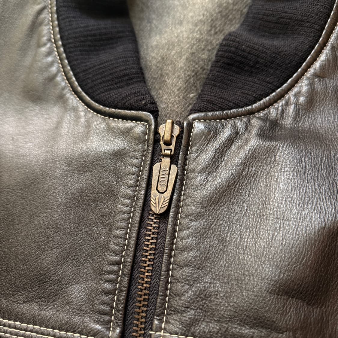 아식스 카우레더 봄버 베이스 자켓 상품이미지8