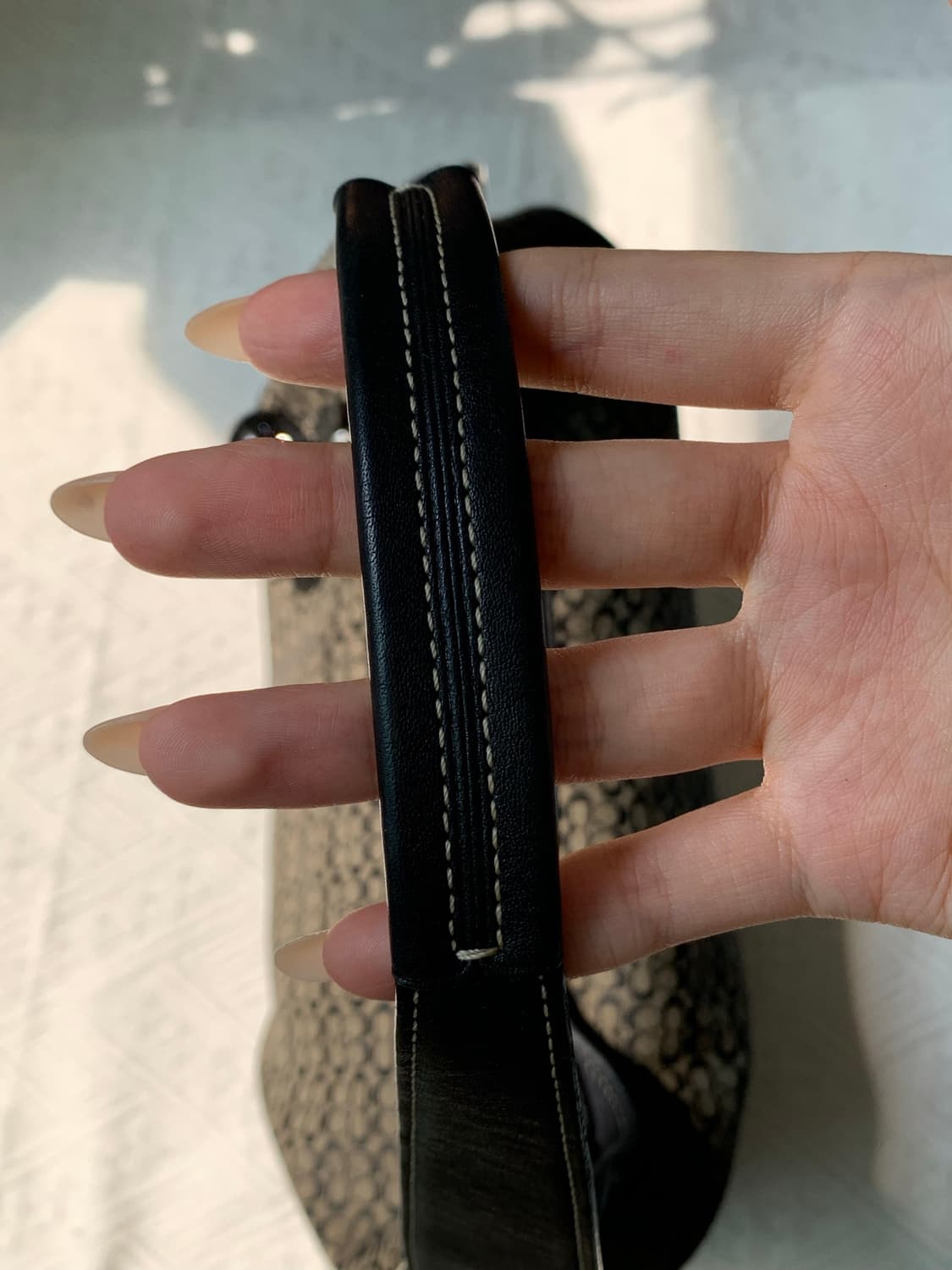 🖤 Coach 시그니처 블랙 호보 숄더백 상품이미지5