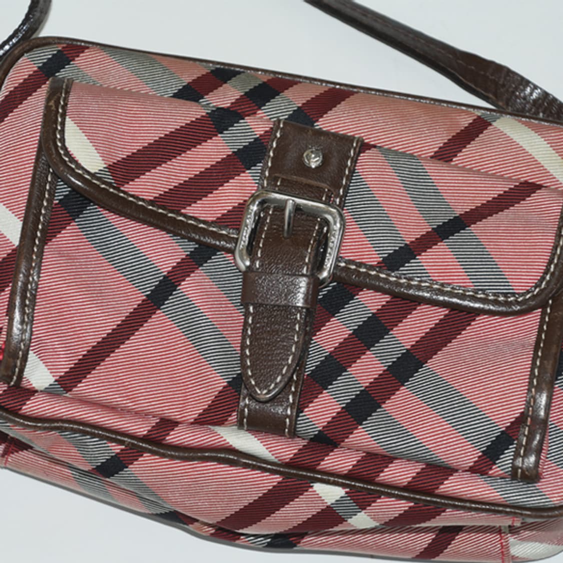 Burberry Blue Label 크로스백 상품이미지4