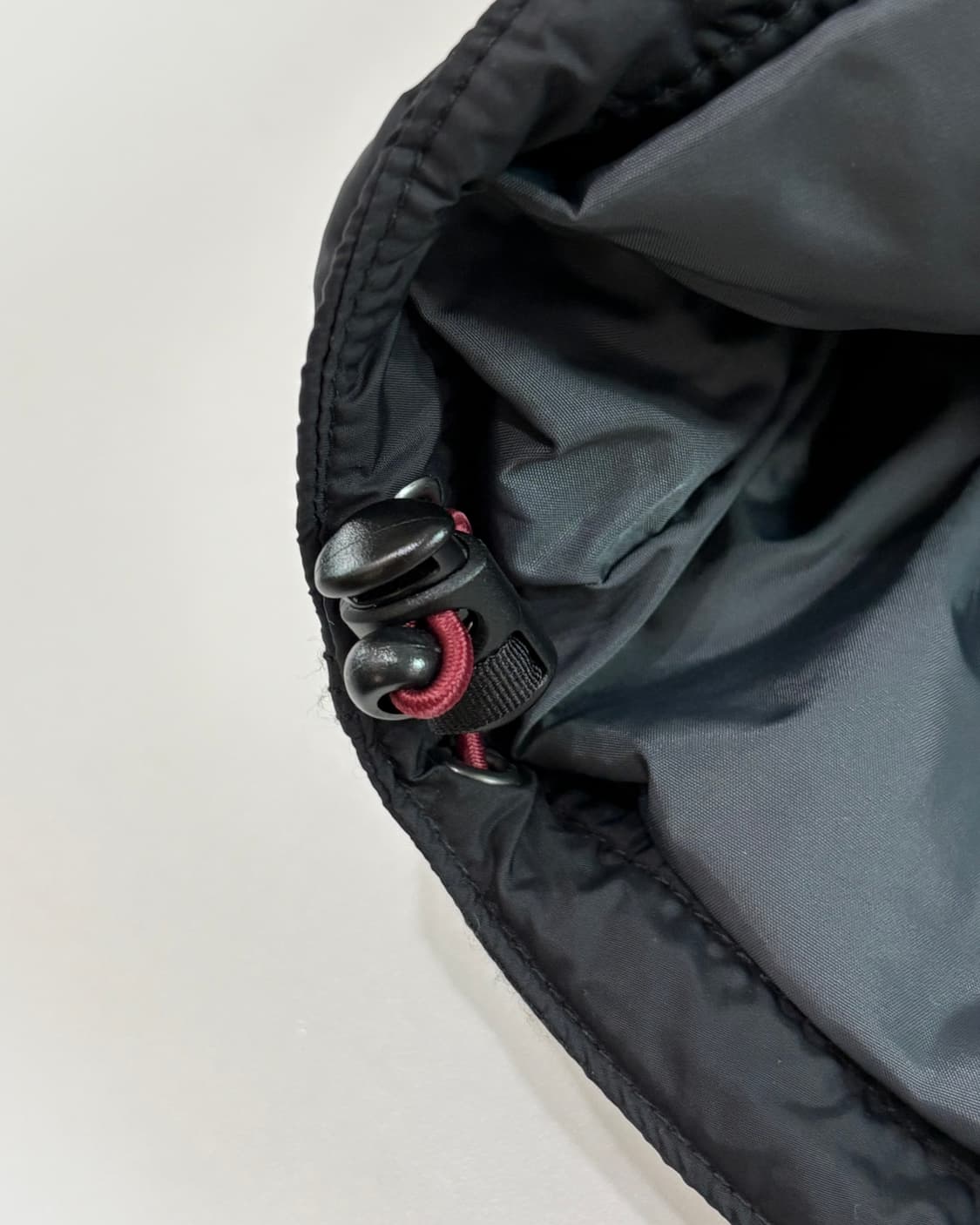 Carhartt 칼하트 블랙컬러 경량 베스트 집업 상품이미지3