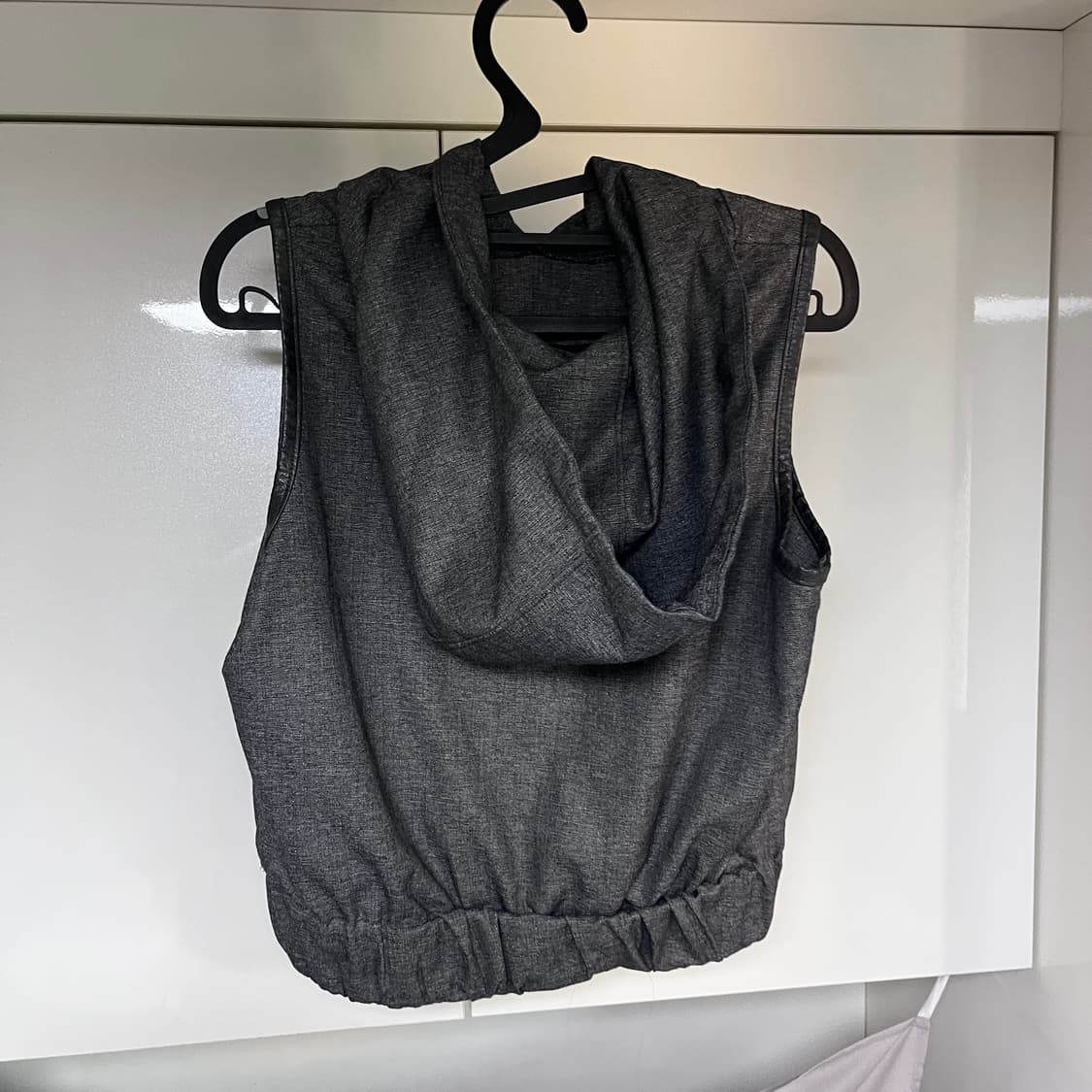 김미더영 슬리브 후드 차콜 G FORMAL SLEEVELESS HOODY 상품이미지5