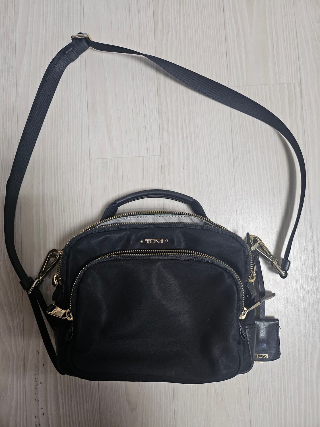 투미 보야져 크로스백 상품이미지1