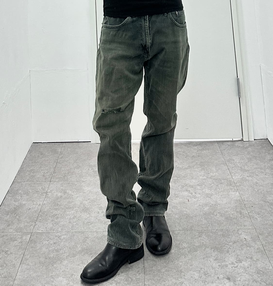 Levi’s vintage destroyed patch denim pan 상품이미지3