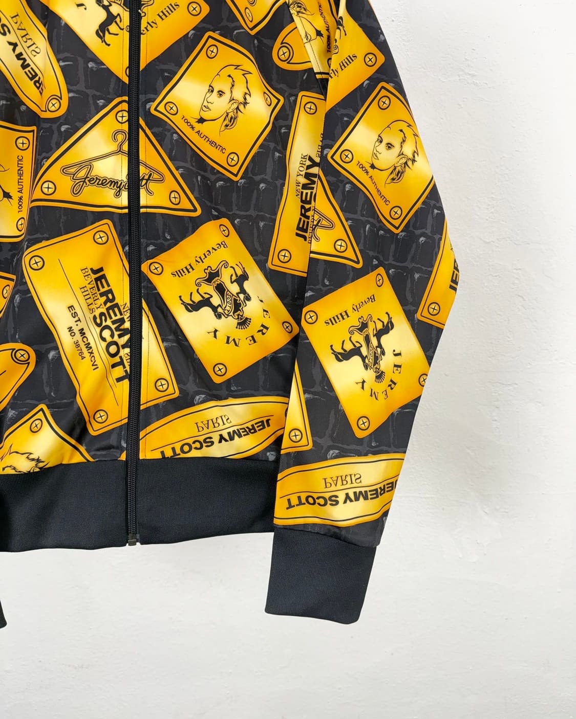 아디다스 제레미스캇 킹스맨 플라크 골드 트랙탑 자켓 상품이미지5