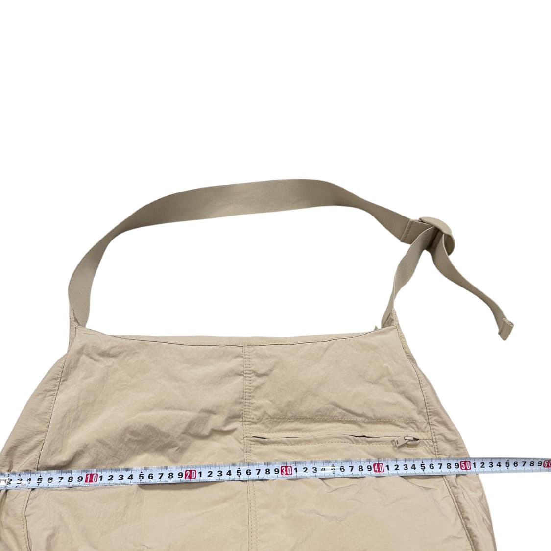COS 코스 슬라우치 나일론 메신저백 크로스백 가방 베이지 상품이미지8