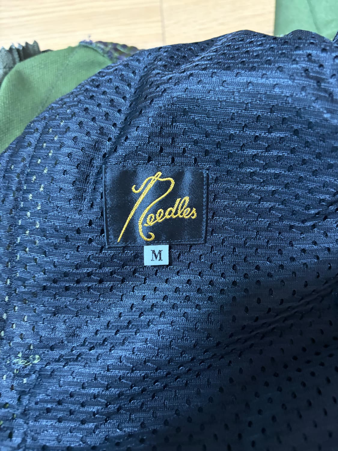 니들스 트랙팬트hd 올리브 팝니다 상품이미지2