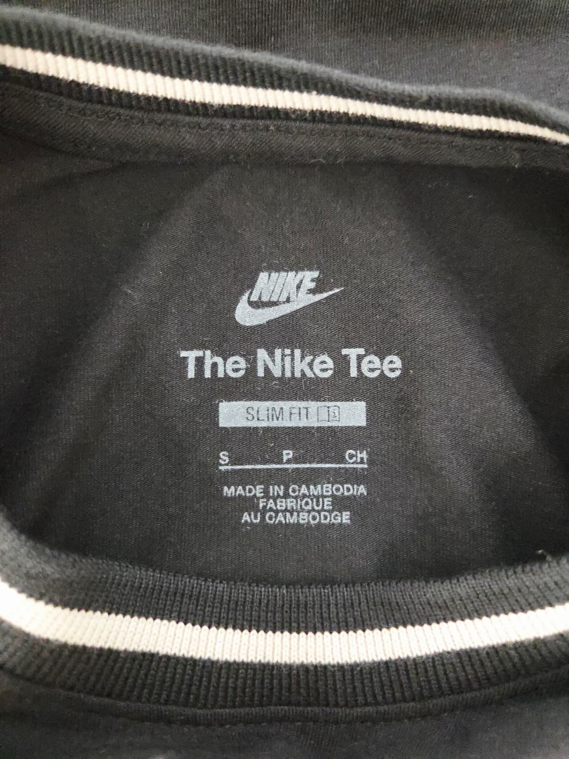 (새 상품) 나이키(NIKE) 슬림핏 긴팔 크롭 티셔츠 블랙 상품이미지6