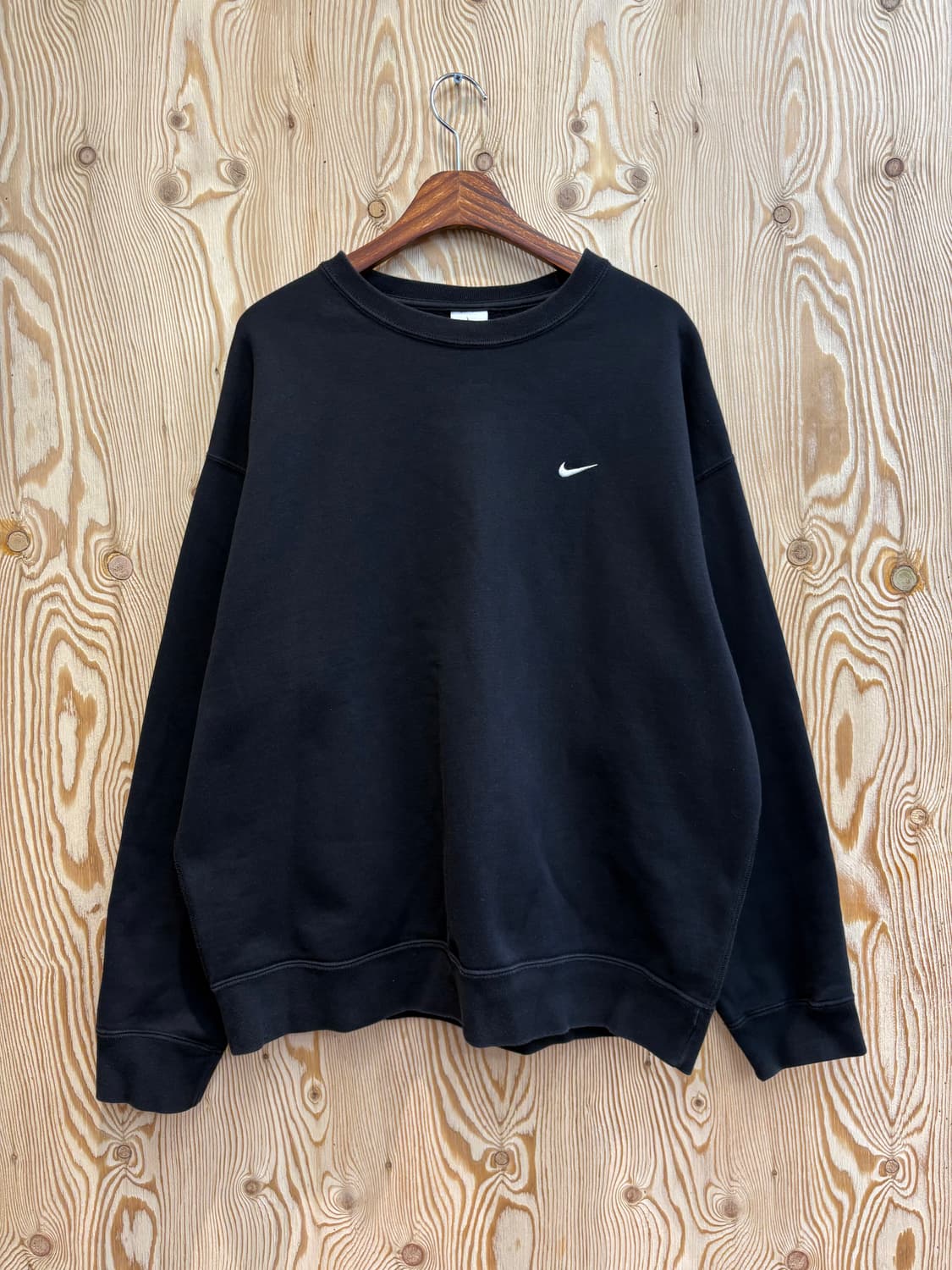 나이키 솔로 스우시 플리스 크루 맨투맨 상품이미지1