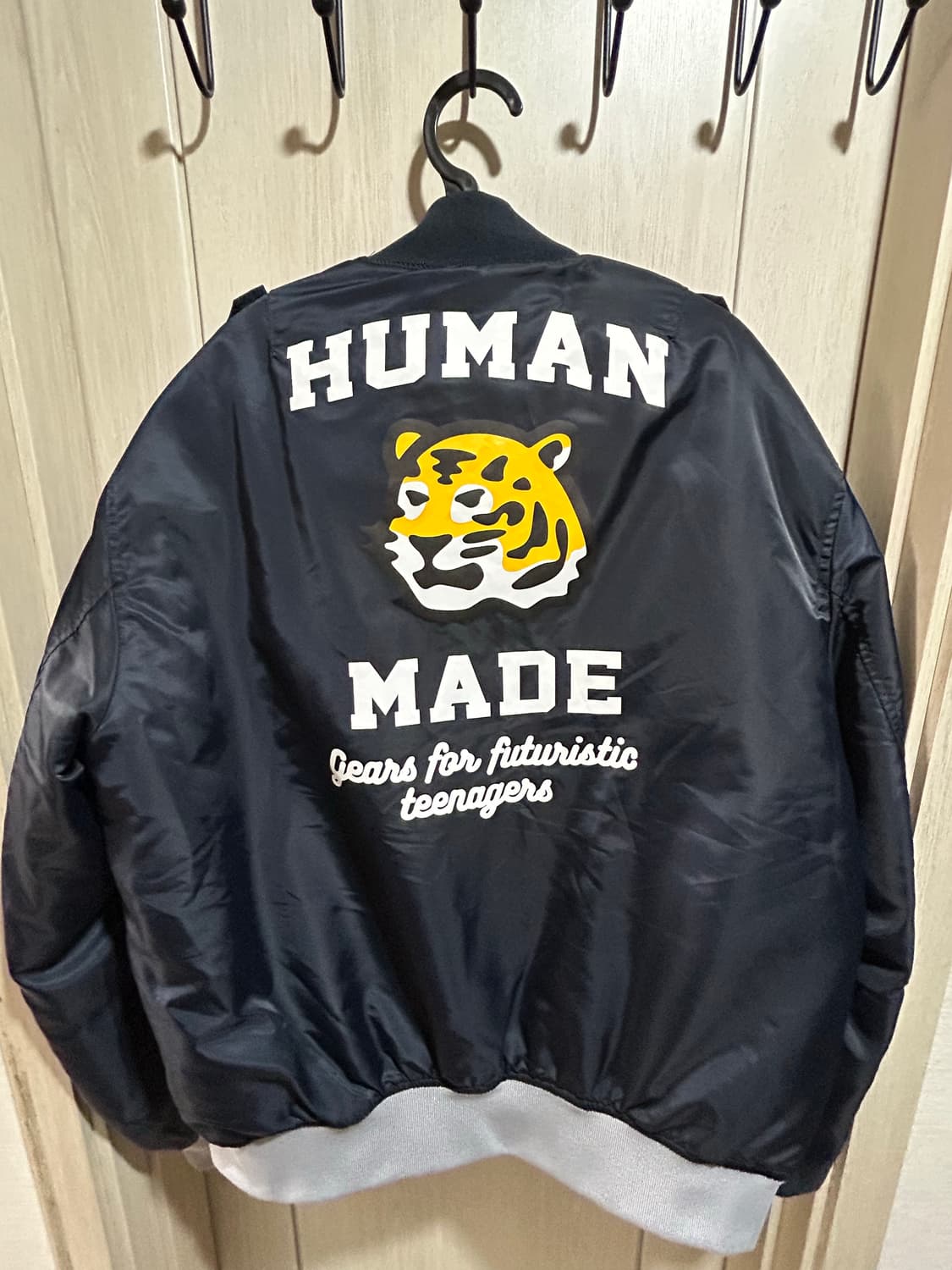 휴먼메이드 봄버 상품이미지2