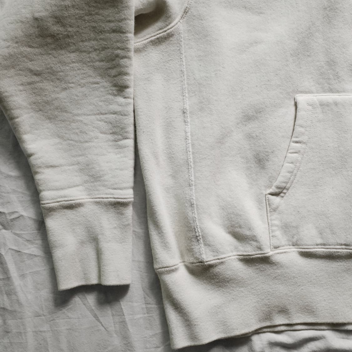 Made In USA Camber White Hoodie 상품이미지4