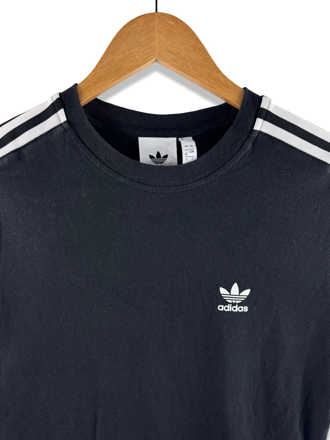 아디다스 트레포일 검흰 반팔티2496 상품이미지3