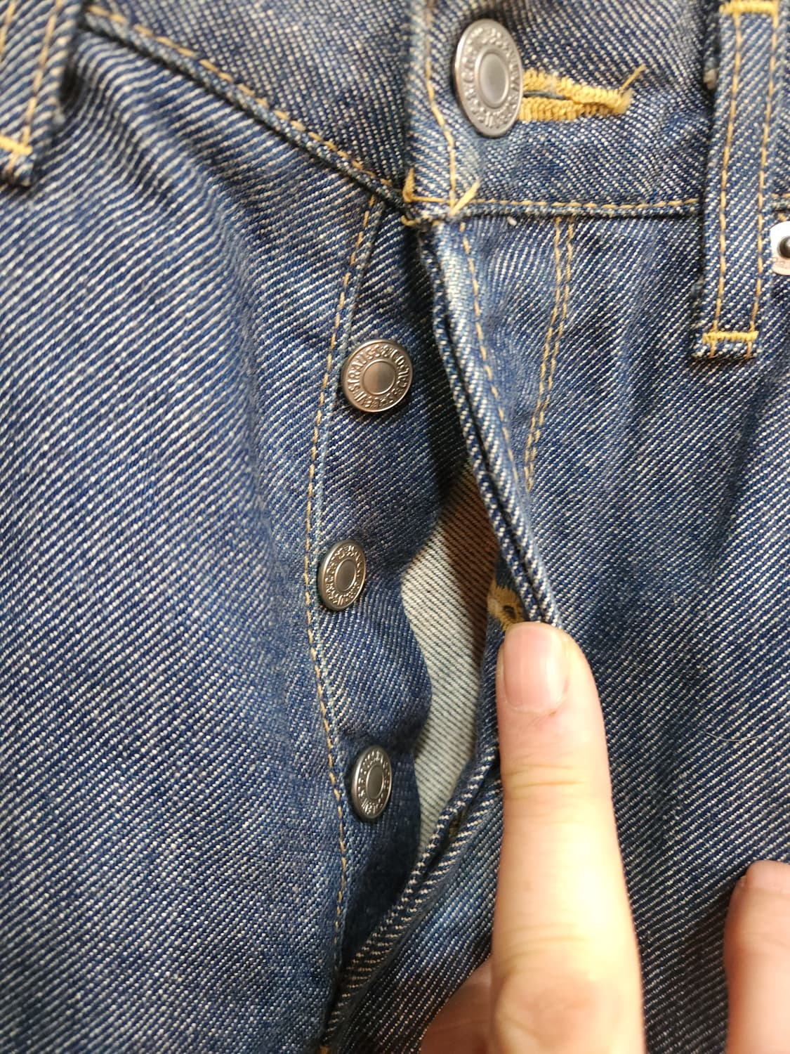 리바이스 00s 엔지니어드 데님팬츠 일본판 

 상품이미지3