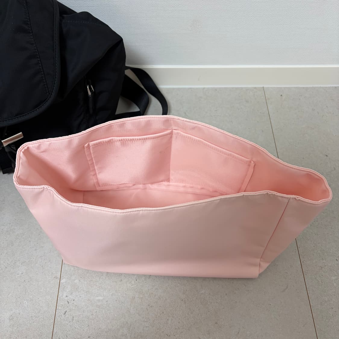 프라다 포코노 백팩 m사이즈 상품이미지9