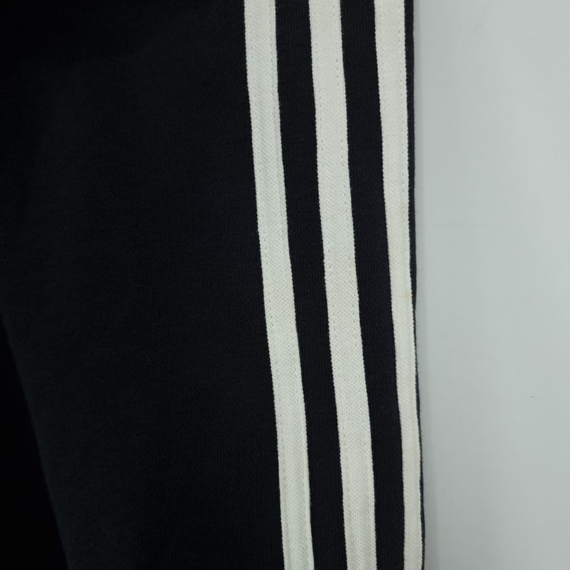 [아디다스] 불꽃 로고 자수 삼선 후드 집업 져지 블랙 M18723 상품이미지10