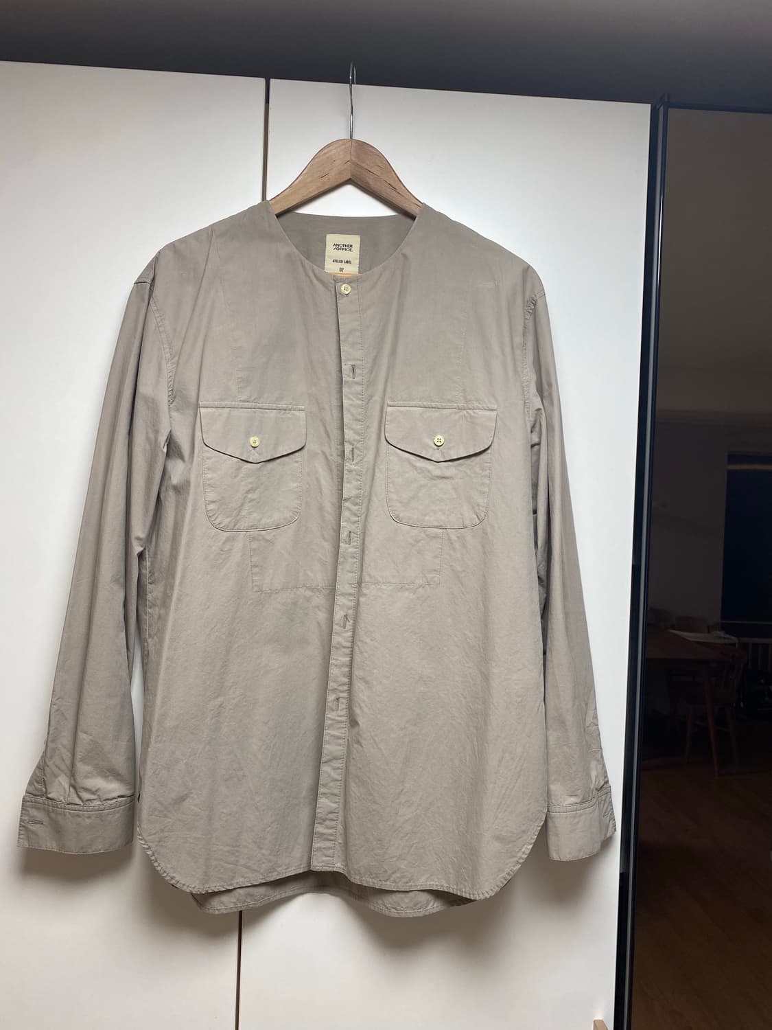 어나더오피스 라운드넥 셔츠 2사이즈(미스트 그레이) 상품이미지3