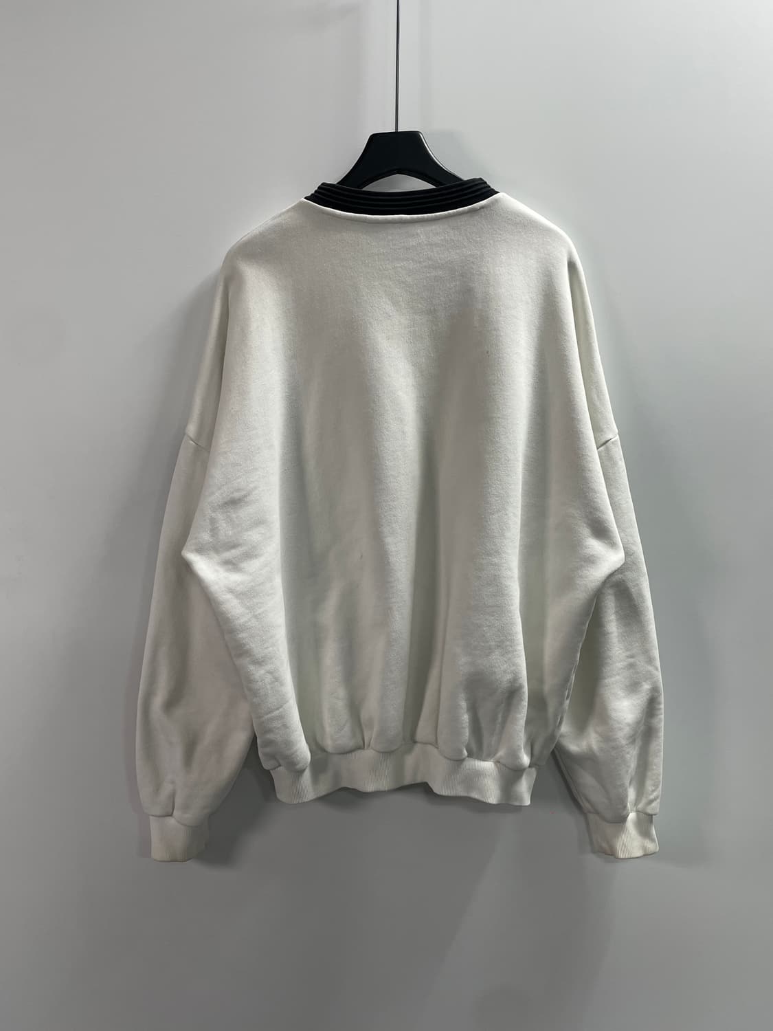 아디다스 고샤 오버핏 맨투맨 (on.746) 상품이미지3