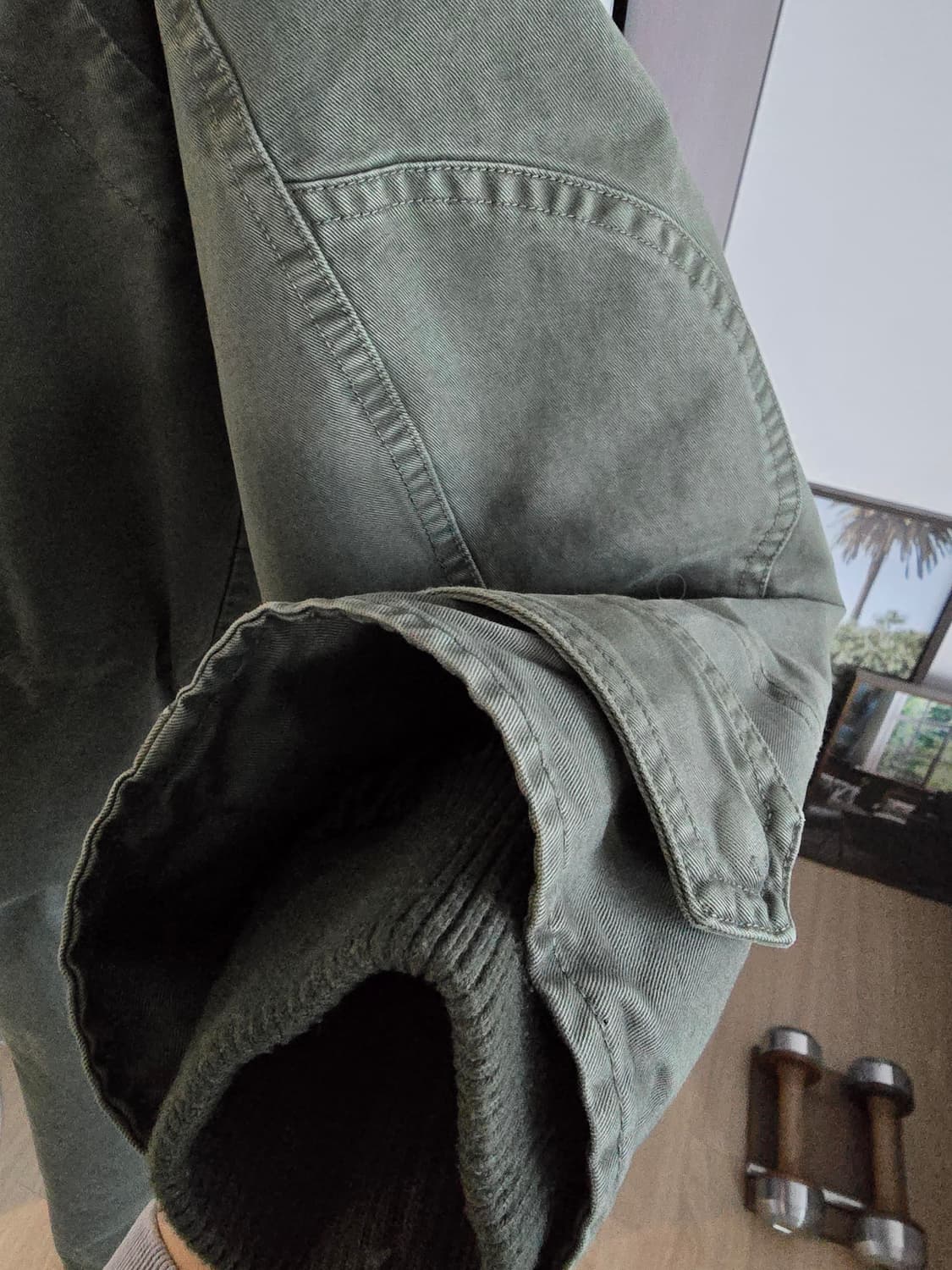 쟈딕앤볼테르 밀리터리 자켓입니다. 상품이미지10