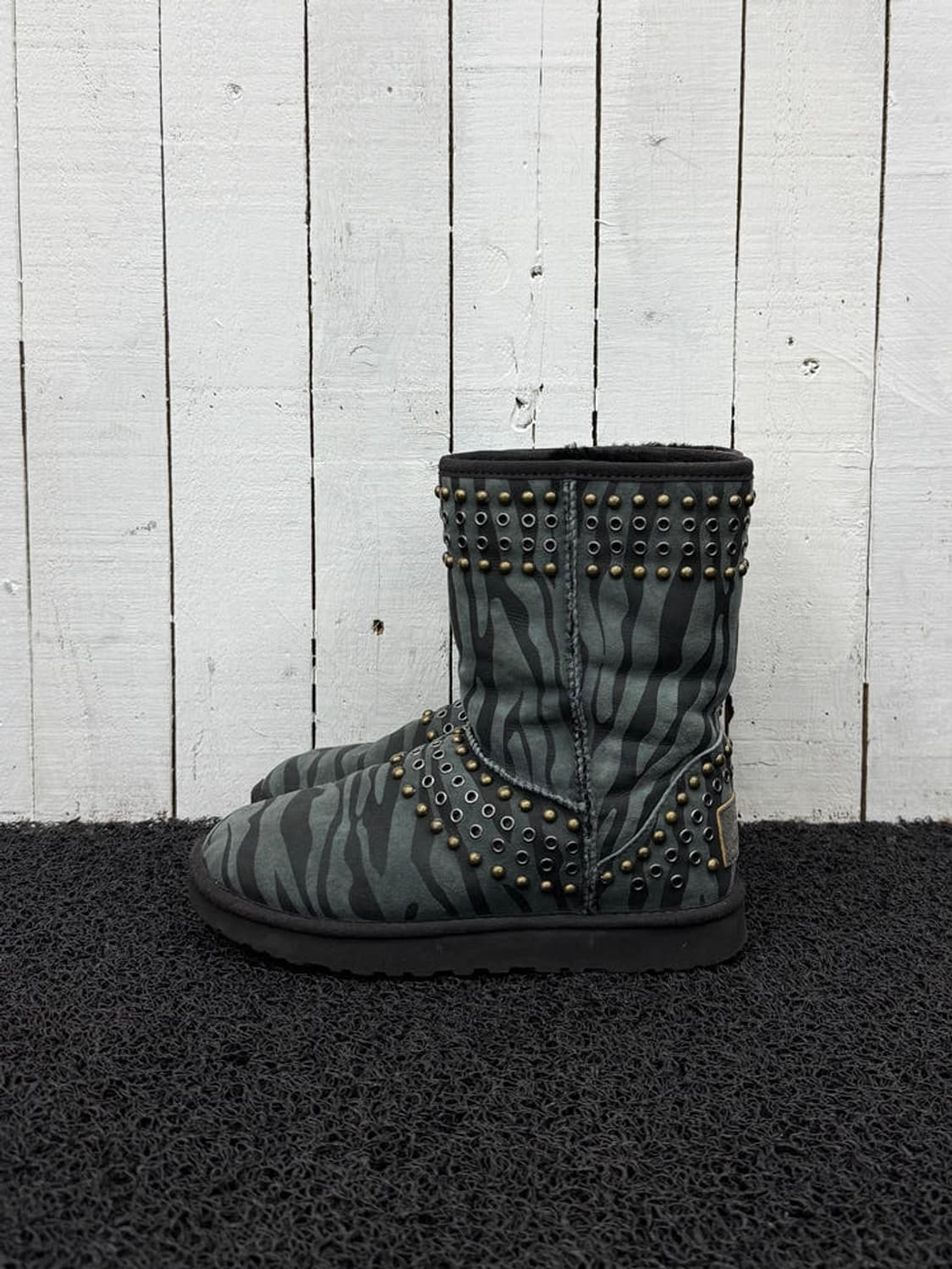 ugg x jimmy choo 상품이미지2