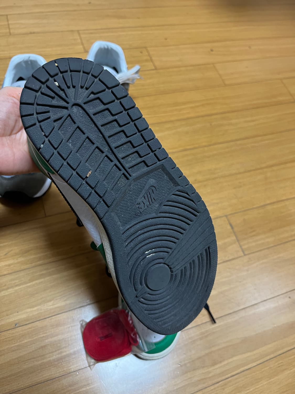 조던1 하이 럭키그린 우먼즈 245 상품이미지6