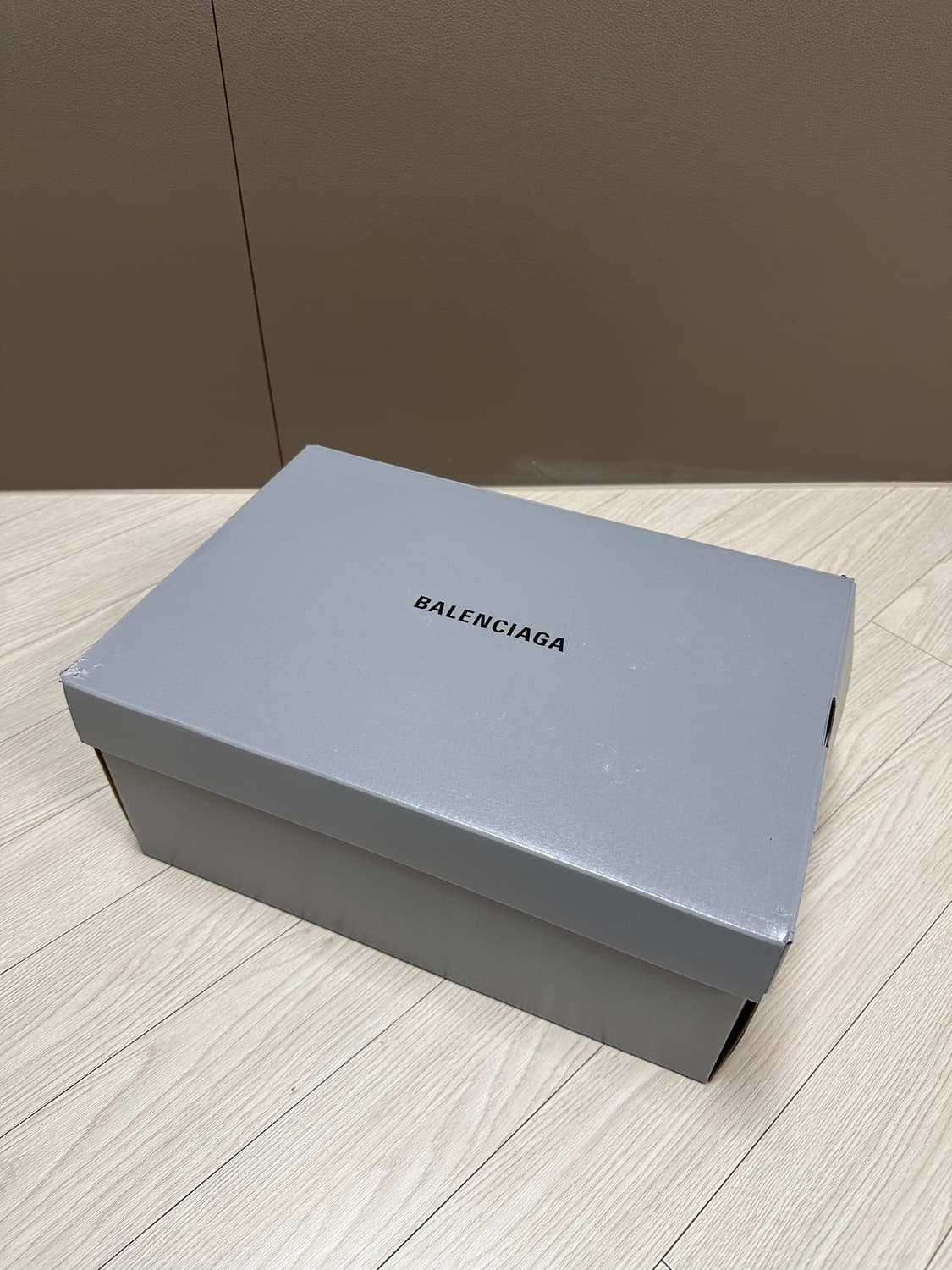 발렌시아가 3XL 블랙 43 상품이미지1