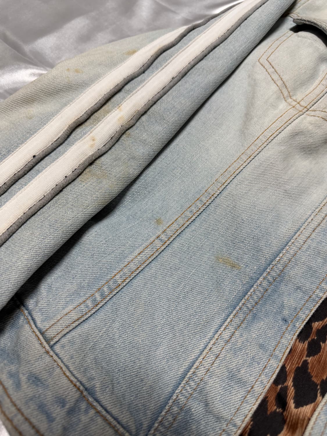 “Dolce&Gabbna” Distressed Denim Jacket 상품이미지4