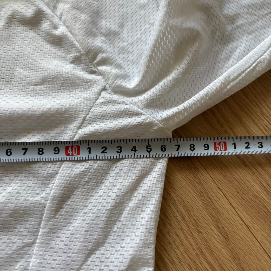 데상트 화이트 후드 바람막이 자켓 95 상품이미지6