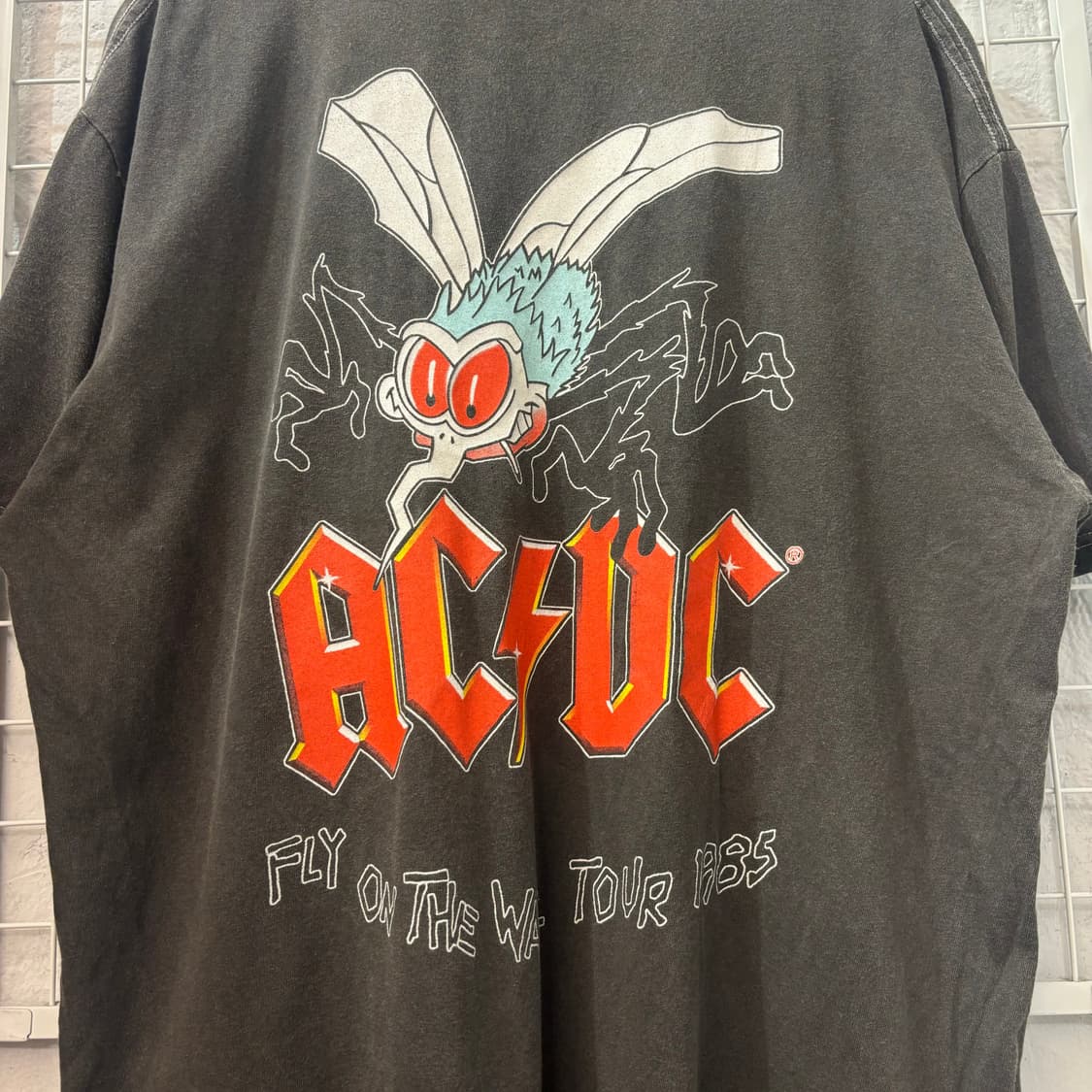 AC/DC 1985 Fly Of The Wall 투어 반팔 티셔츠 L 상품이미지6
