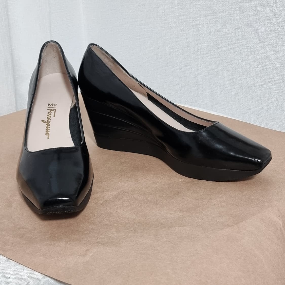 페라가모 웨지힐 구두 힐 슈즈 (37.5/245) 상태최상 상품이미지1