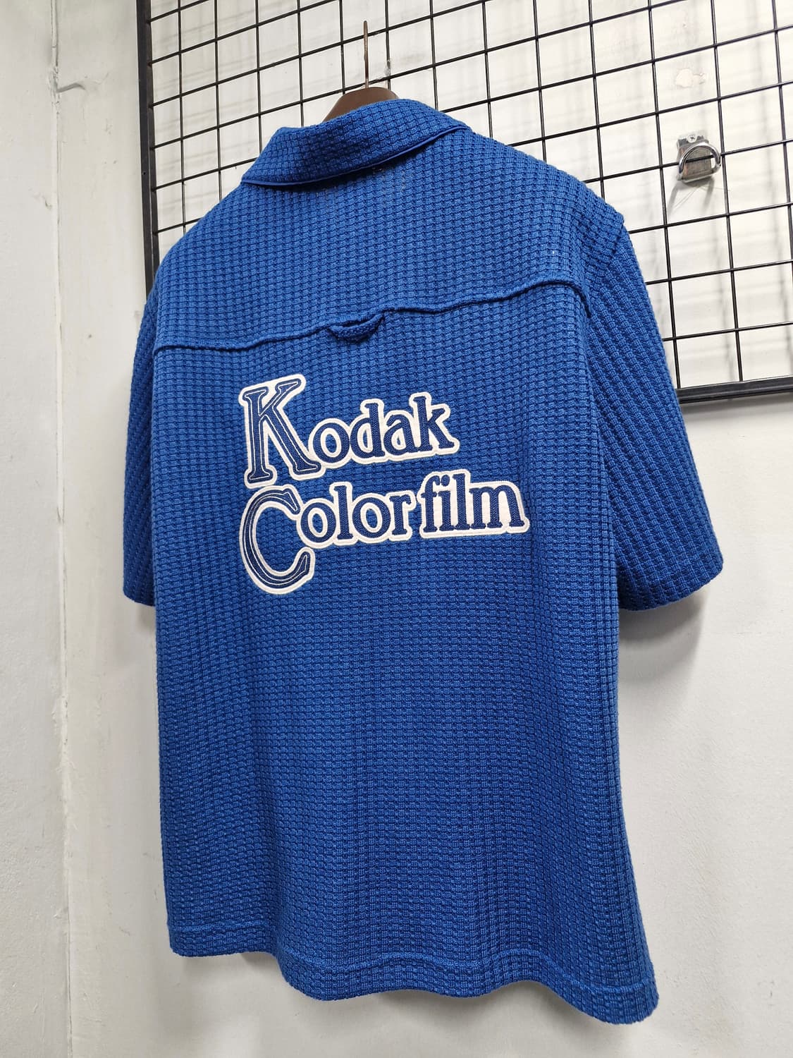 100L 코닥 브라이스 니트 반팔 셔츠 자켓 블루. 상품이미지7