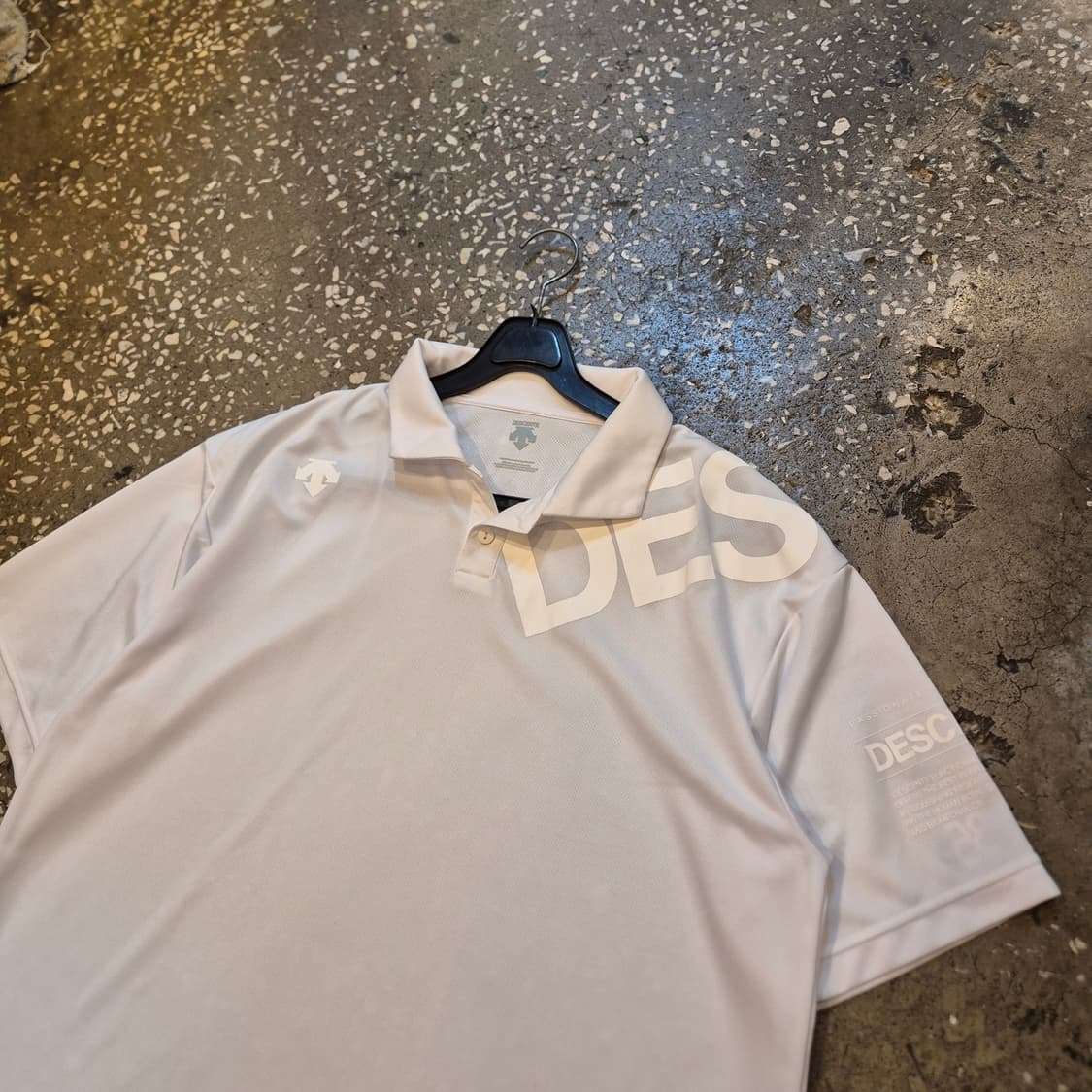 L~XL 데상트 화이트 기능성 반팔카라티셔츠  상품이미지6