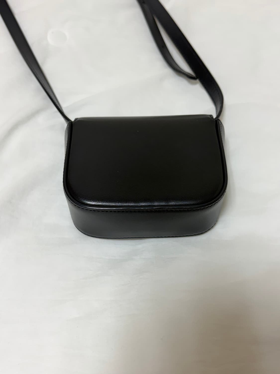 셀린느 미니 클로드백 트리오페 블랙 상품이미지5