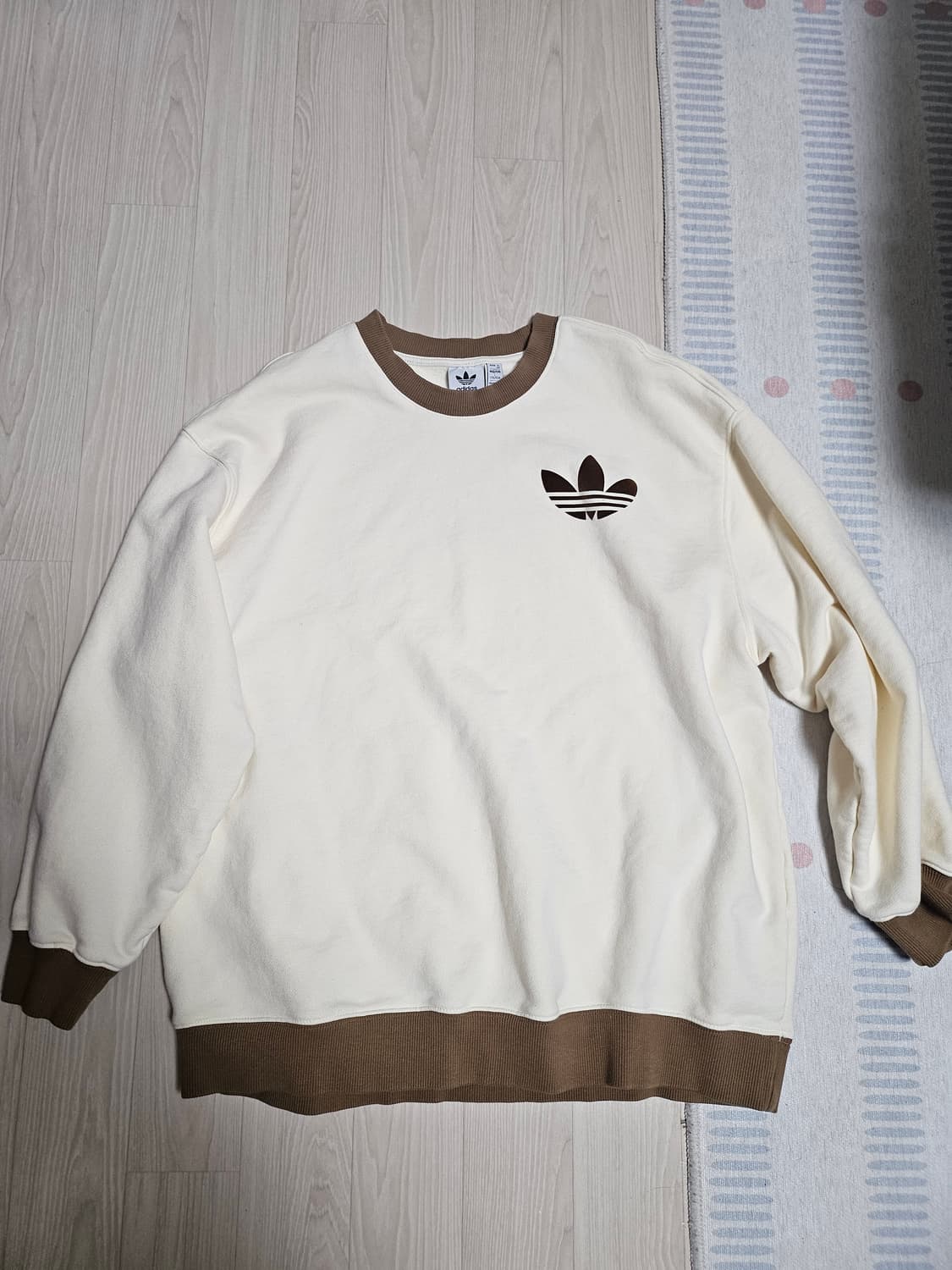 아디다스 헤리티지 스웨트셔츠 상품이미지1