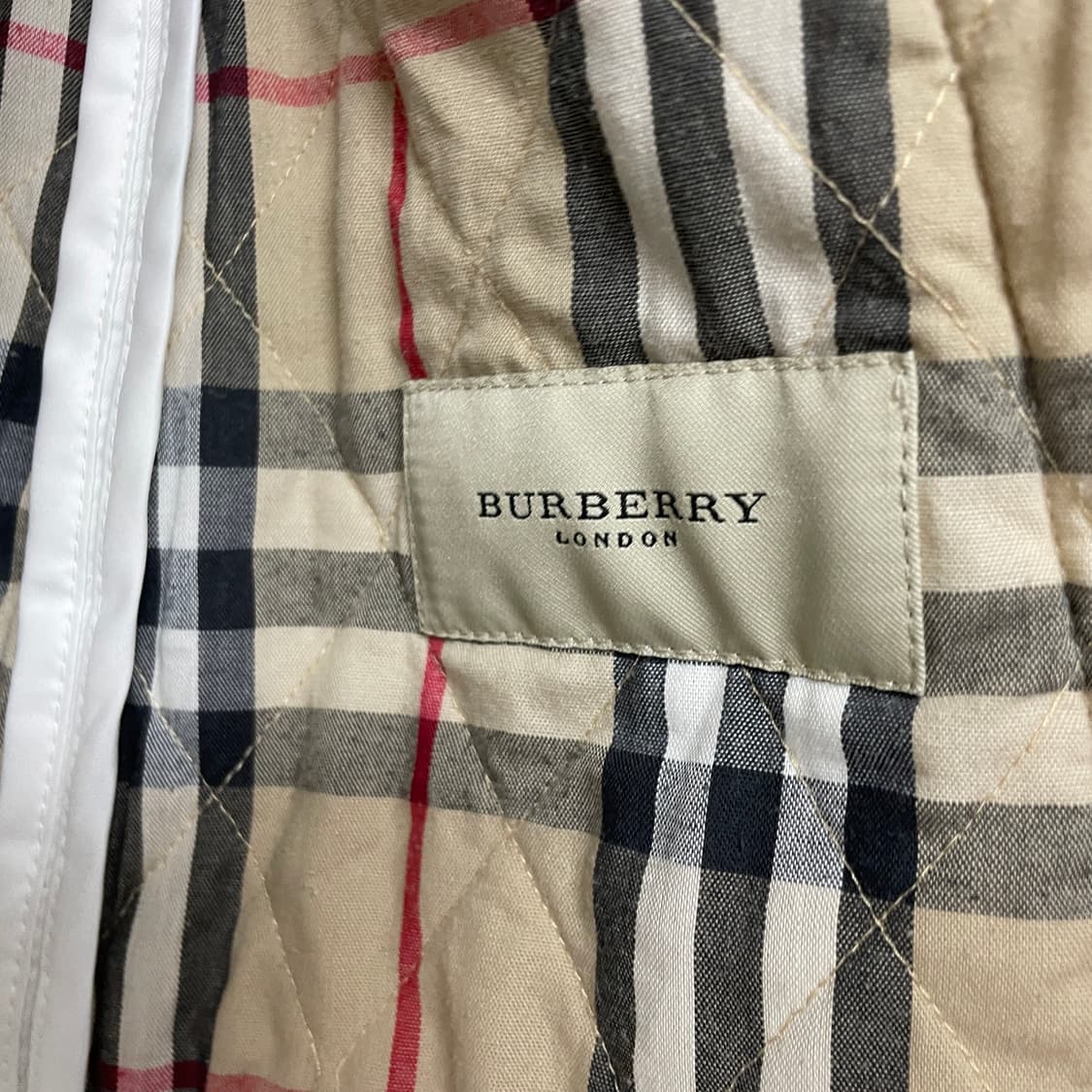 버버리 퀄팅 자켓 아이보리 S(W)  상품이미지5